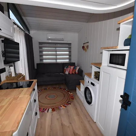 Arkaya Tinyhouse